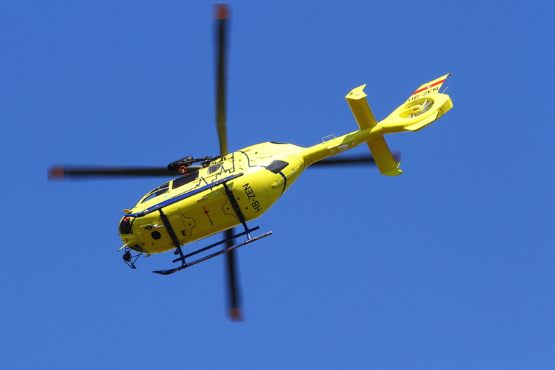 Eurocopter EC-135T-2
HB-ZEN
HUG - Hôpitaux Universitaires Genève / Crédit Suisse hb_zen.jpg